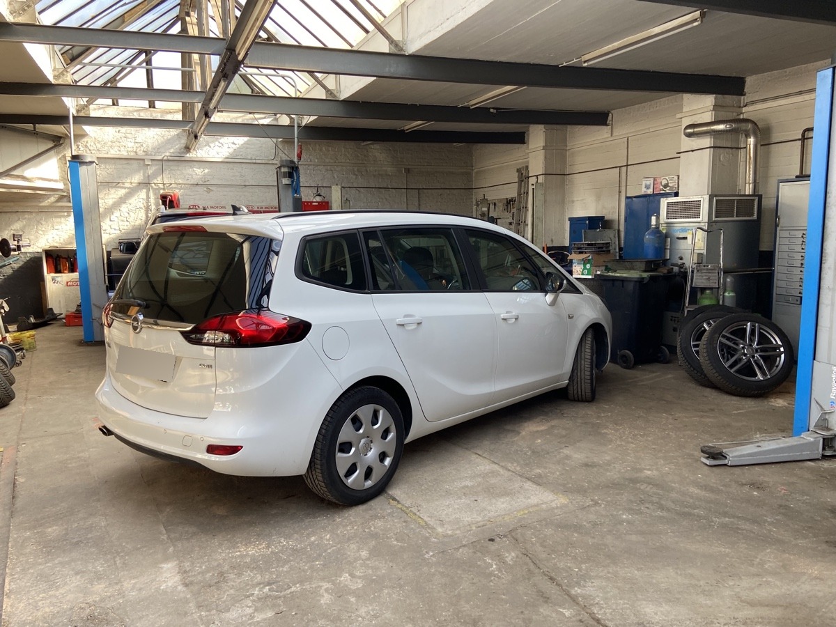 Referenzarbeit — KFZ-Werkstatt Karl-Heinz Böhm Mönchengladbach